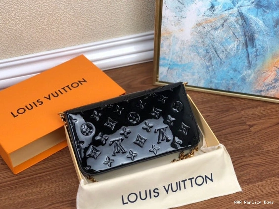 Aaa replica ru VUITTON POCHETTE FÉLICIE LOUIS 0728